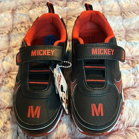Disney Mickey Mouse boys Light up sneakers size 10 - Picture 2 of 6